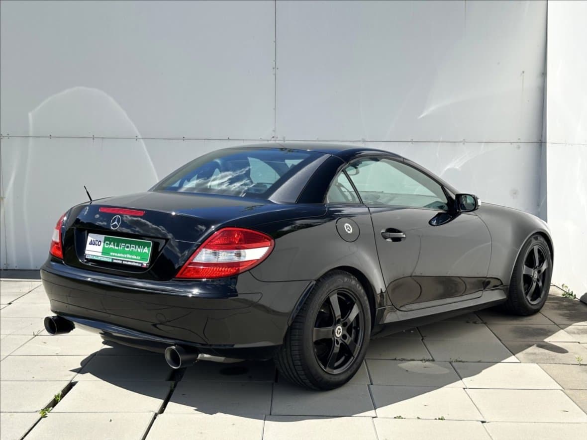 2005 Mercedes-Benz SLK - 16