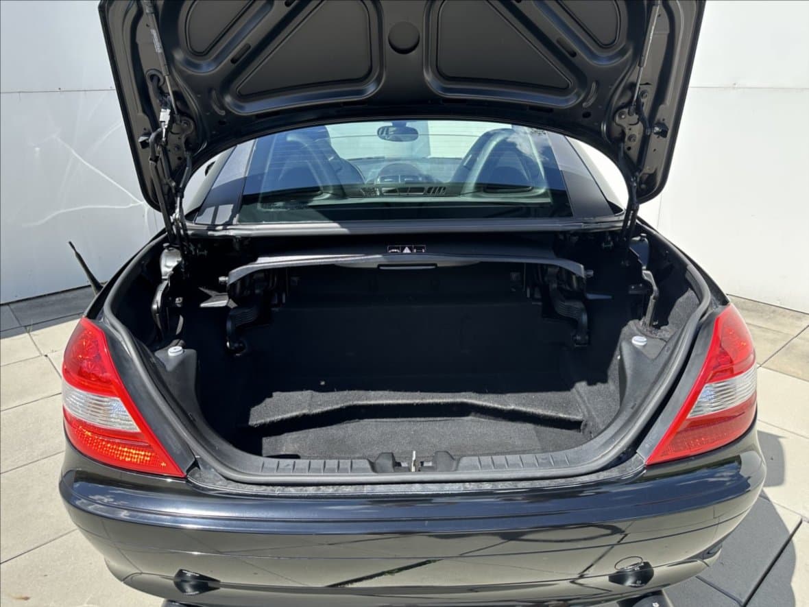 2005 Mercedes-Benz SLK - 20