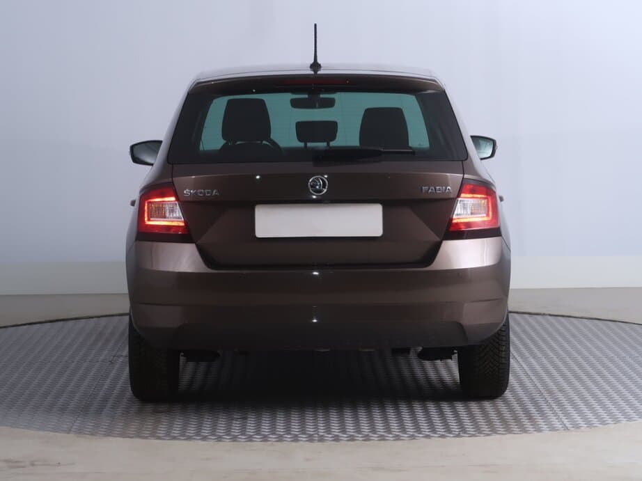 2018 Škoda FABIA - 6