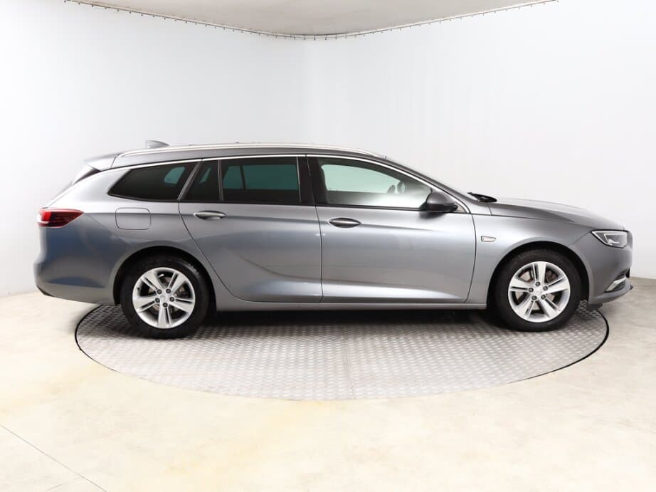 2018 Opel INSIGNIA - 8