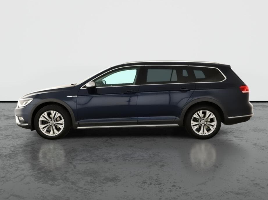 2016 Volkswagen PASSAT - 4