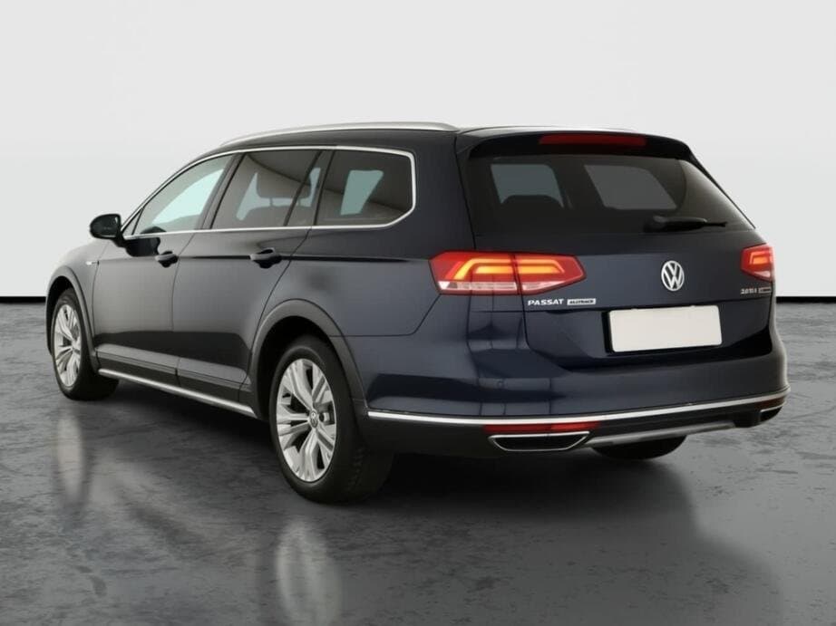 2016 Volkswagen PASSAT - 5