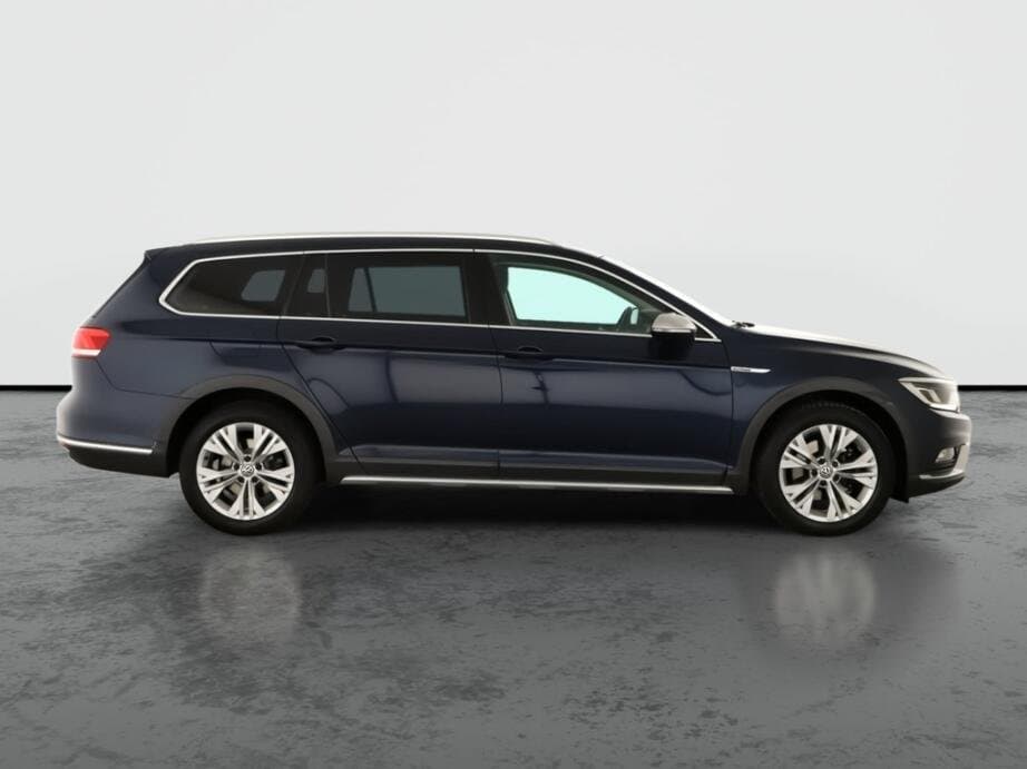 2016 Volkswagen PASSAT - 8