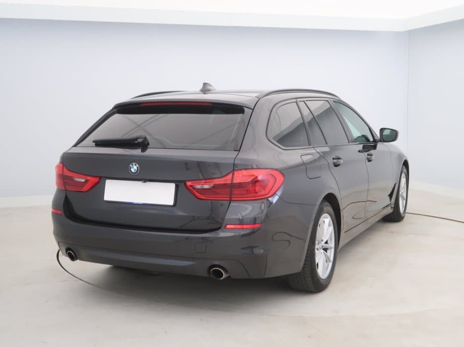 2019 BMW 5-SERIES - 7