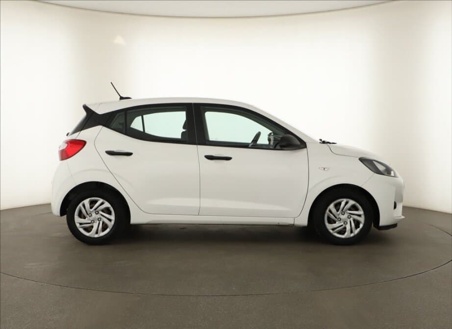 2021 Hyundai i10 - 8