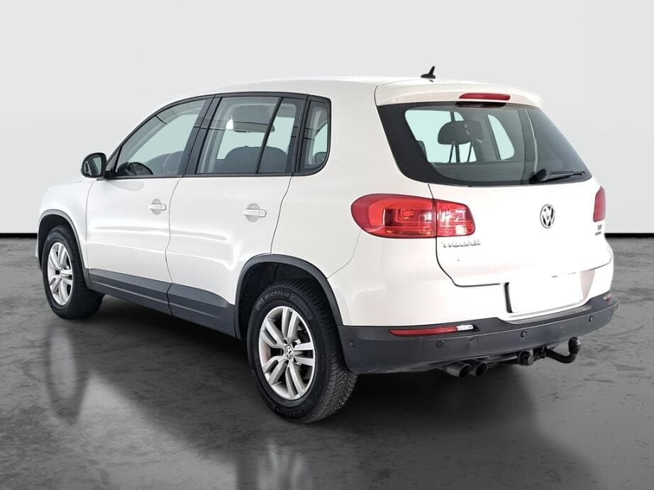 2012 Volkswagen TIGUAN - 5
