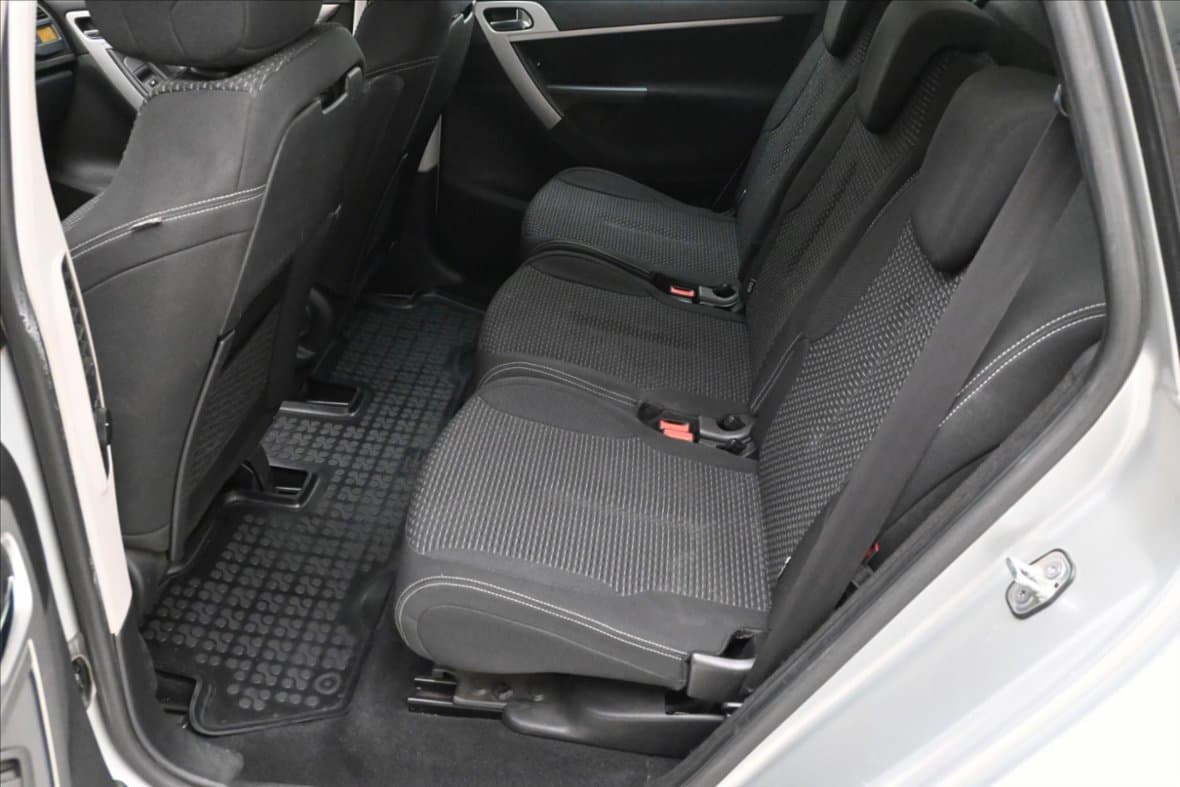 2010 Citroen GRAND C4 - 13