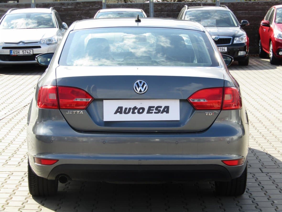 2011 Volkswagen JETTA - 5