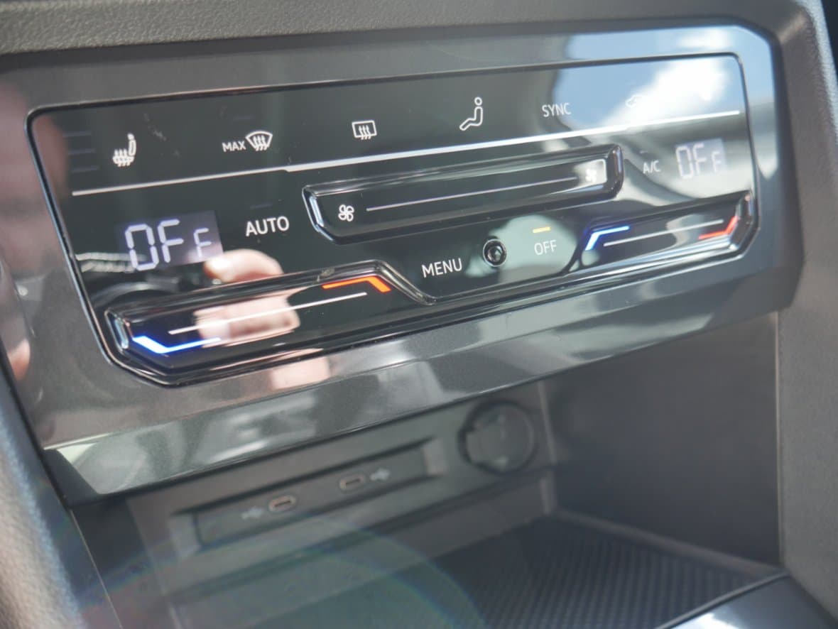 2021 Volkswagen TIGUAN - 17