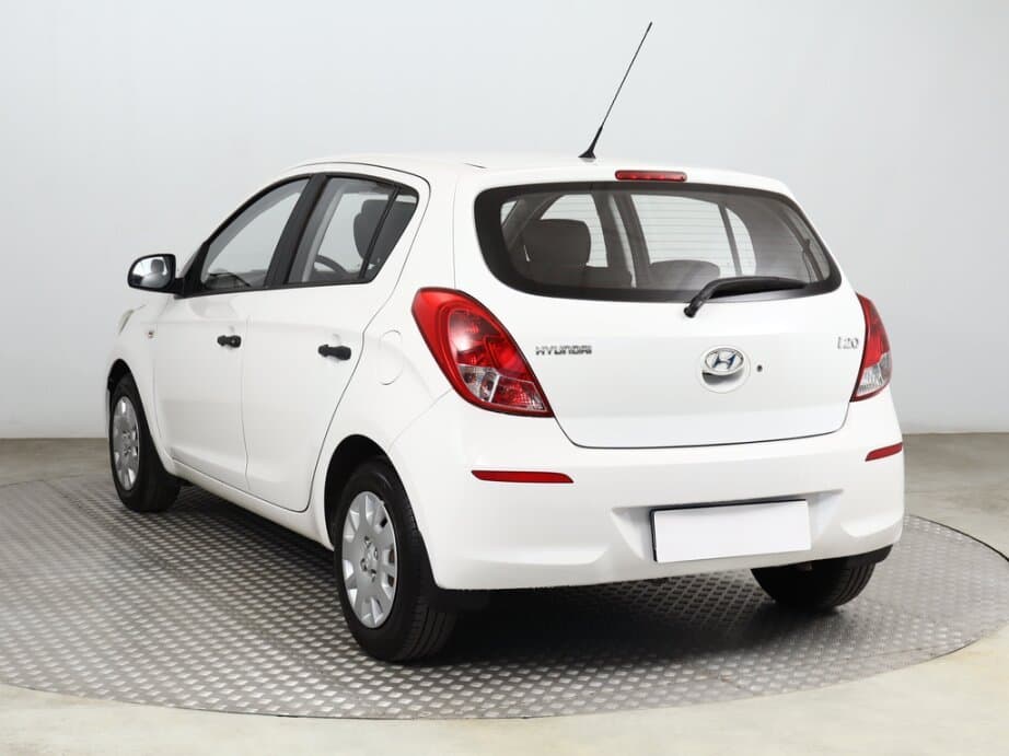 2013 Hyundai i20 - 5