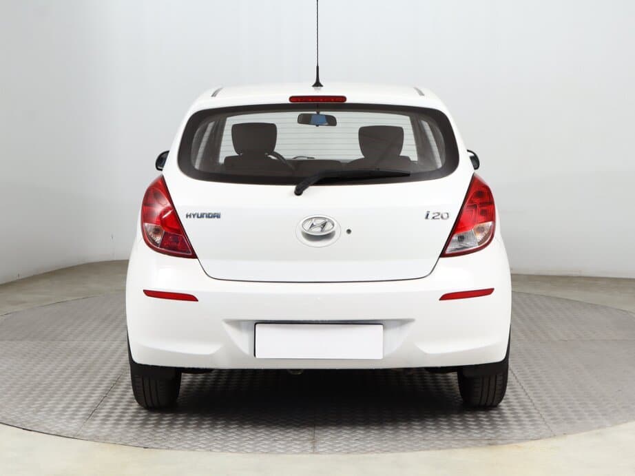 2013 Hyundai i20 - 6