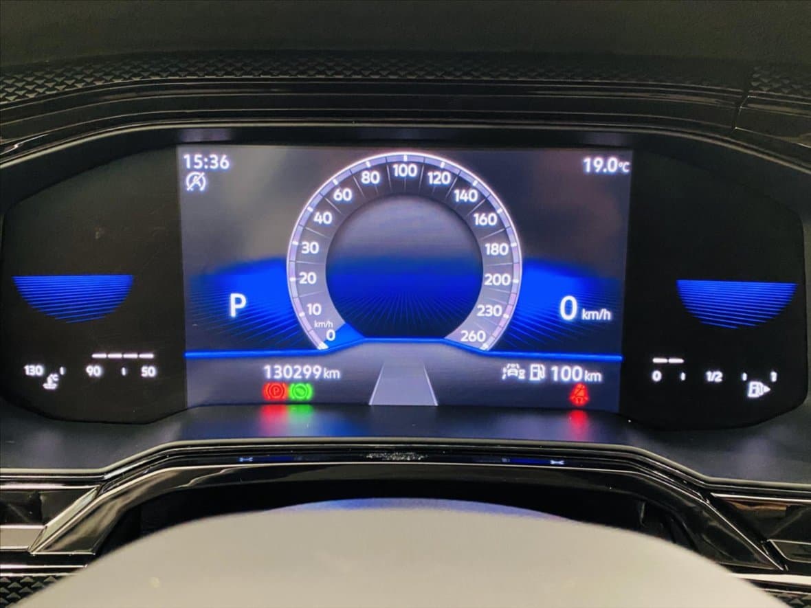 2022 Volkswagen POLO - 11