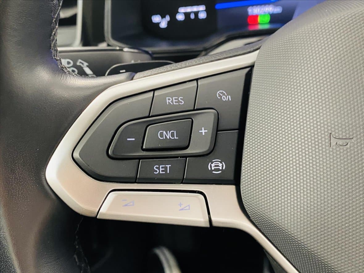 2022 Volkswagen POLO - 13