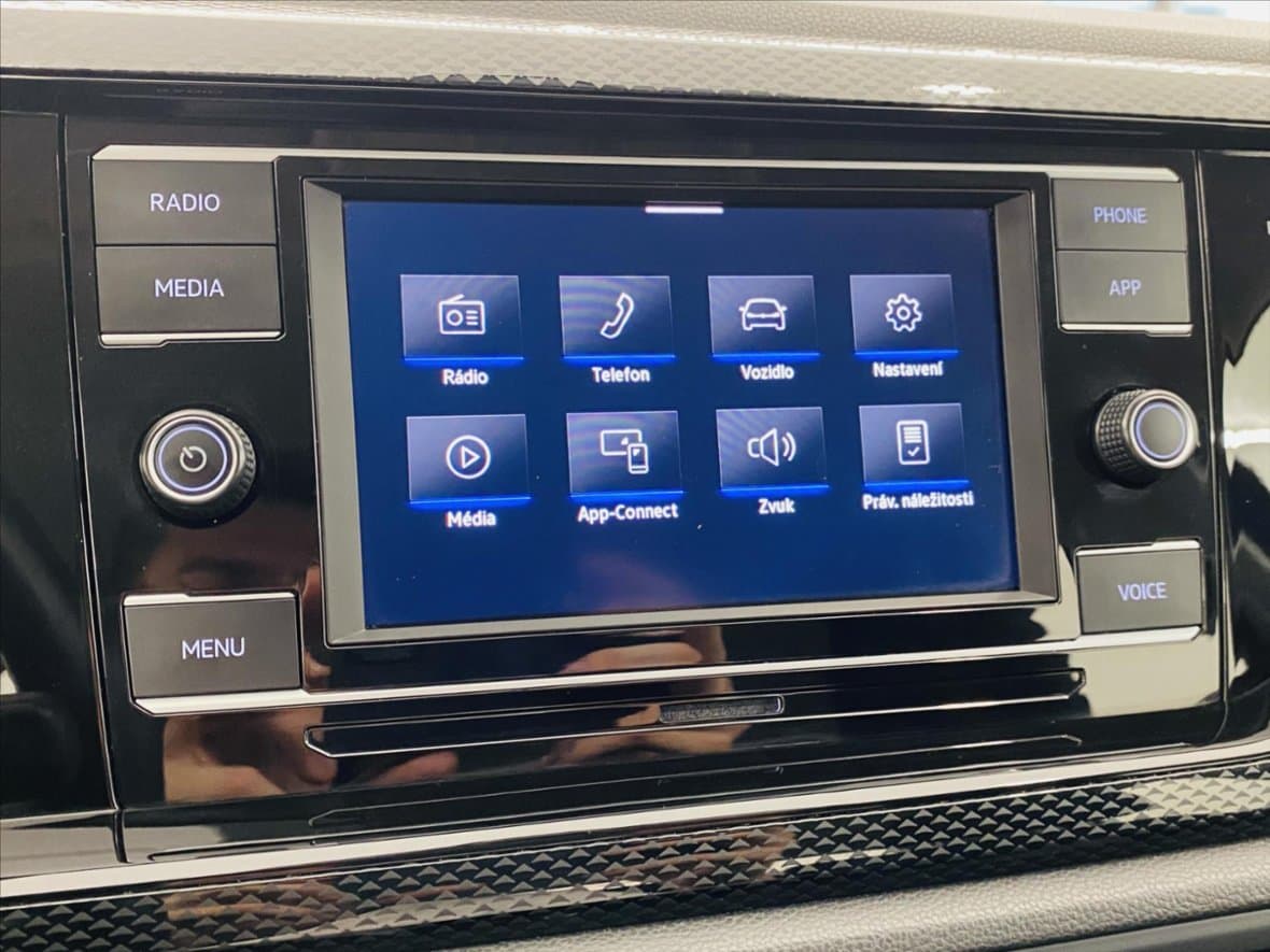 2022 Volkswagen POLO - 15