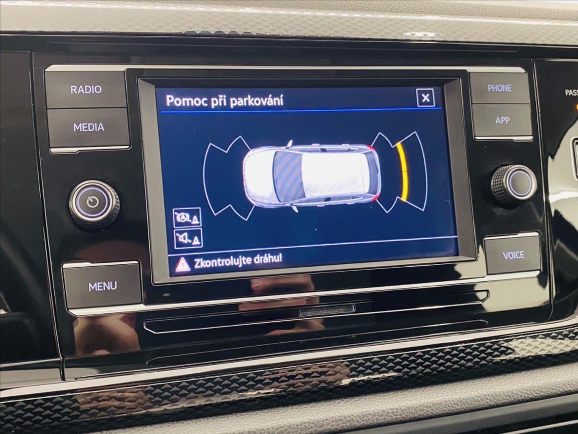 2022 Volkswagen POLO - 18