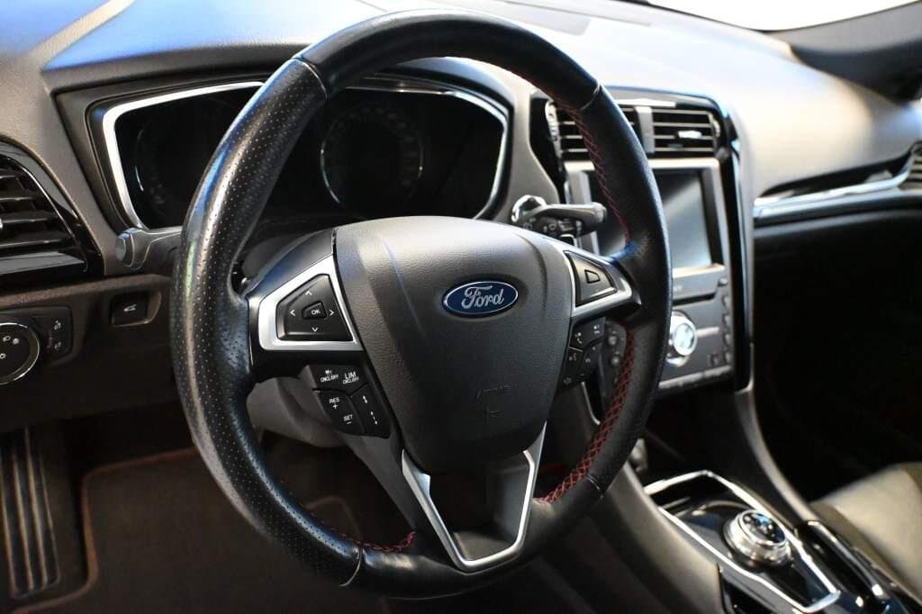 2021 Ford MONDEO - 13