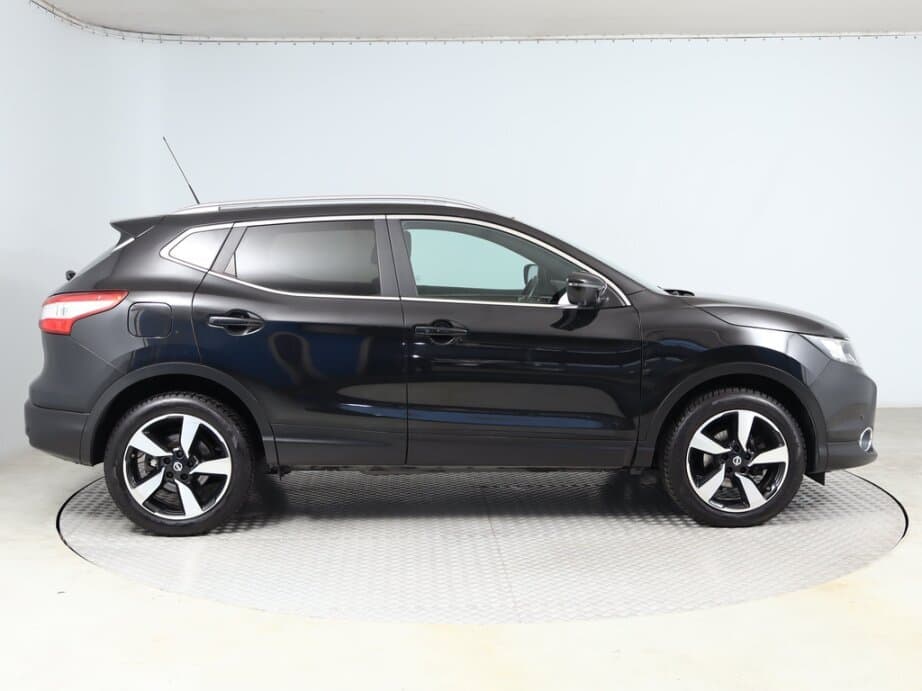 2017 Nissan QASHQAI - 8