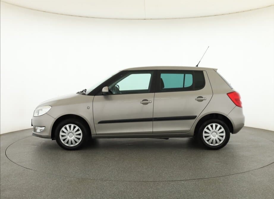2011 Škoda FABIA - 7