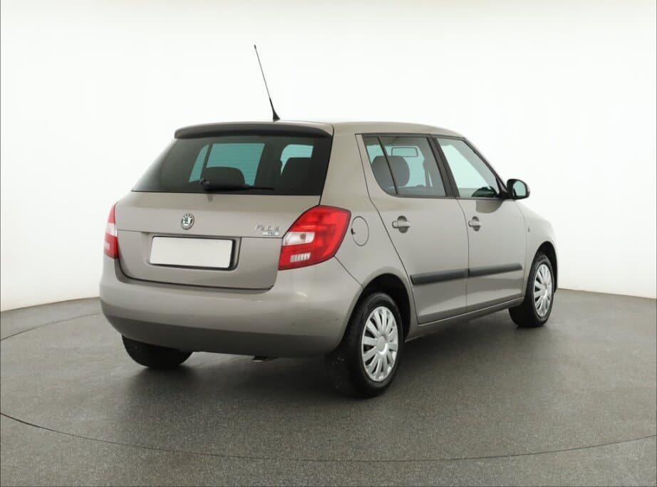 2011 Škoda FABIA - 13