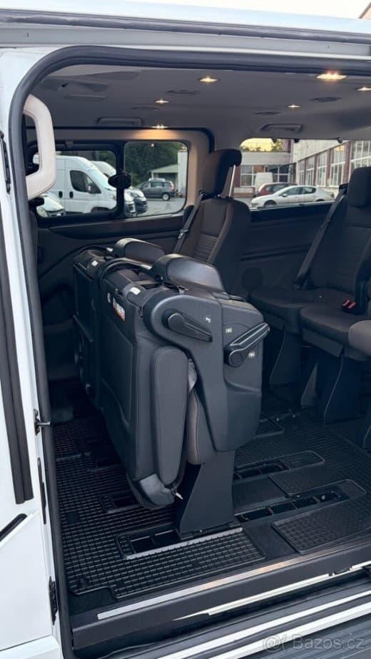 2021 Ford TOURNEO - 11