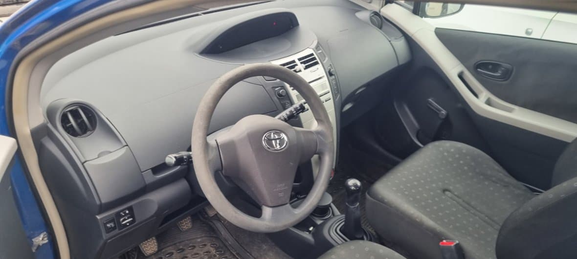 2008 Toyota YARIS - 3
