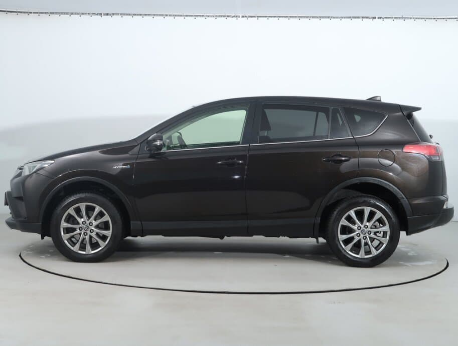 2016 Toyota RAV4 - 10