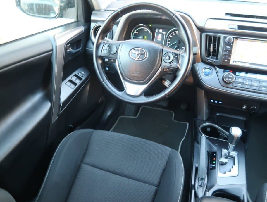 2016 Toyota RAV4 - 25