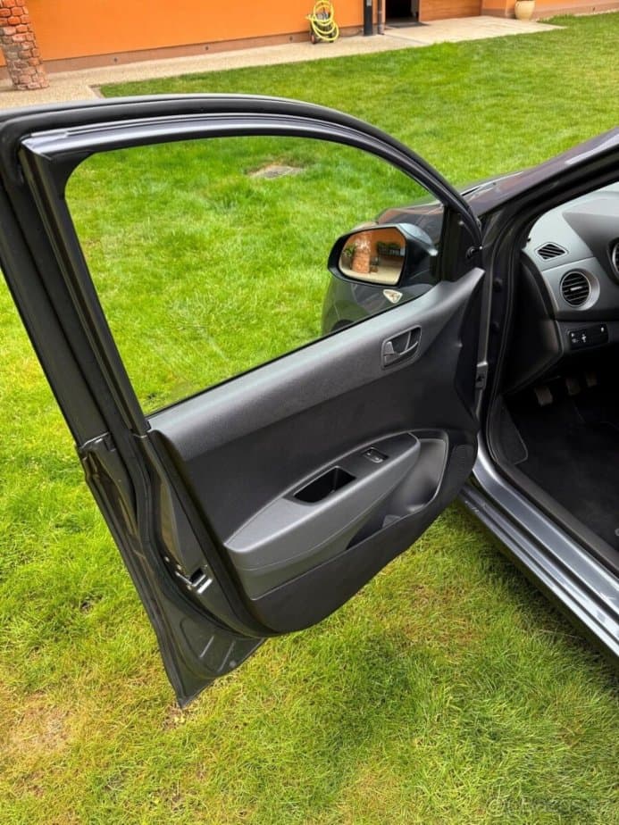 Hyundai i10 - 19