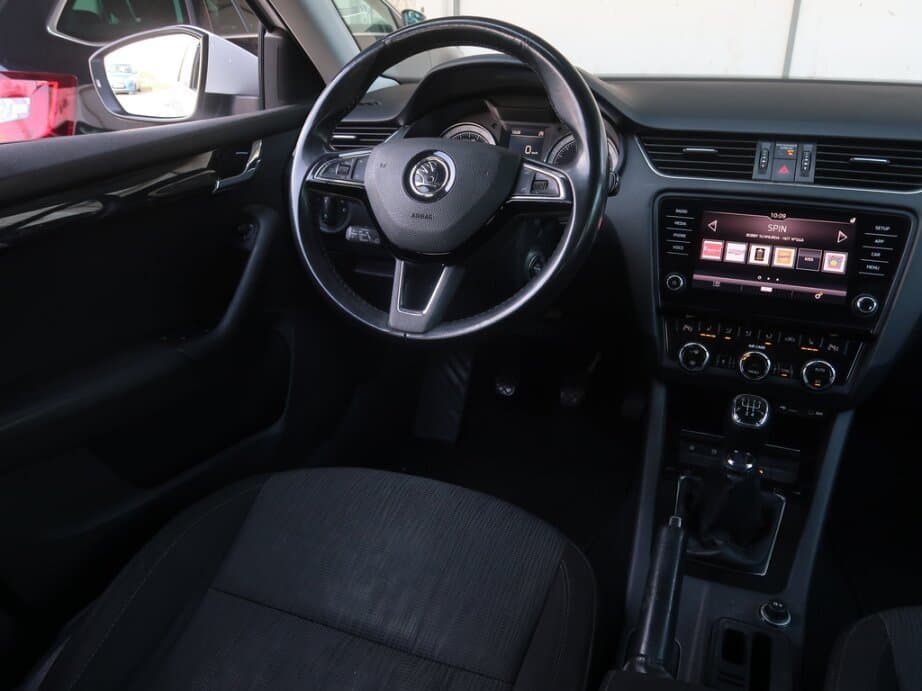 2017 Škoda OCTAVIA - 9