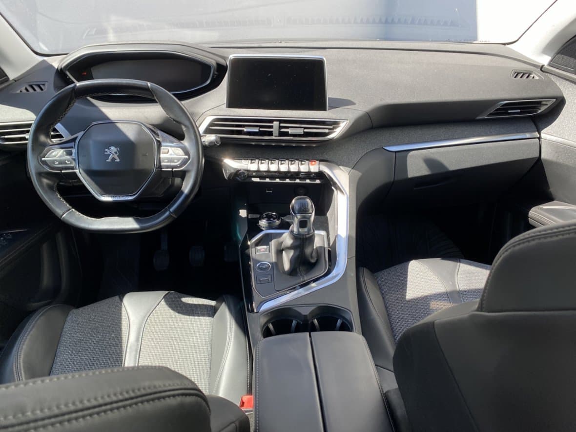 2018 Peugeot 5008 - 8