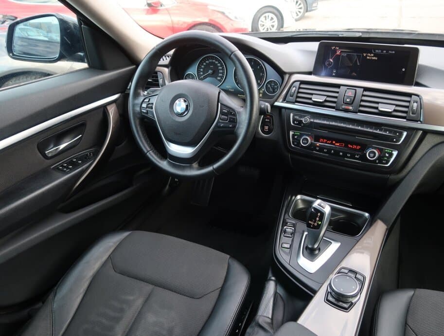 2014 BMW 3-SERIES - 9