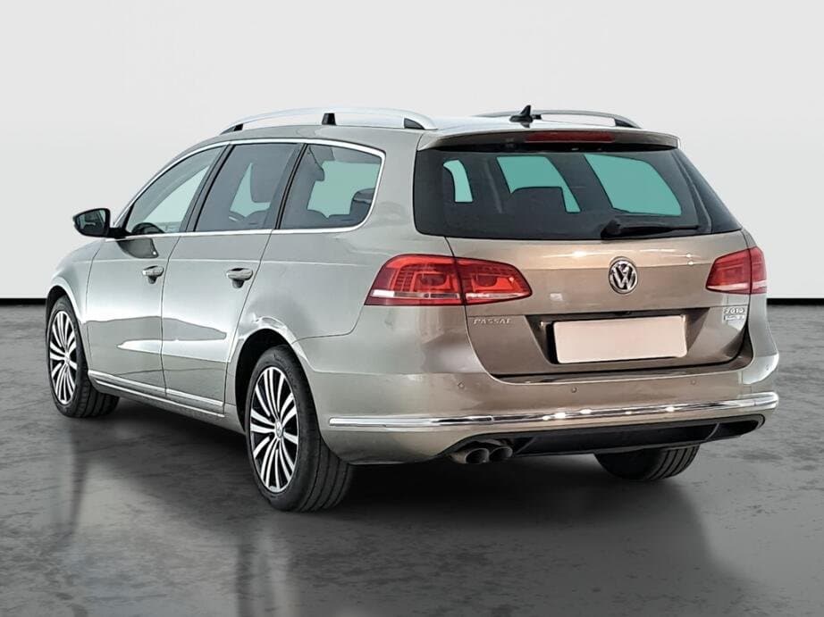 2013 Volkswagen PASSAT - 5