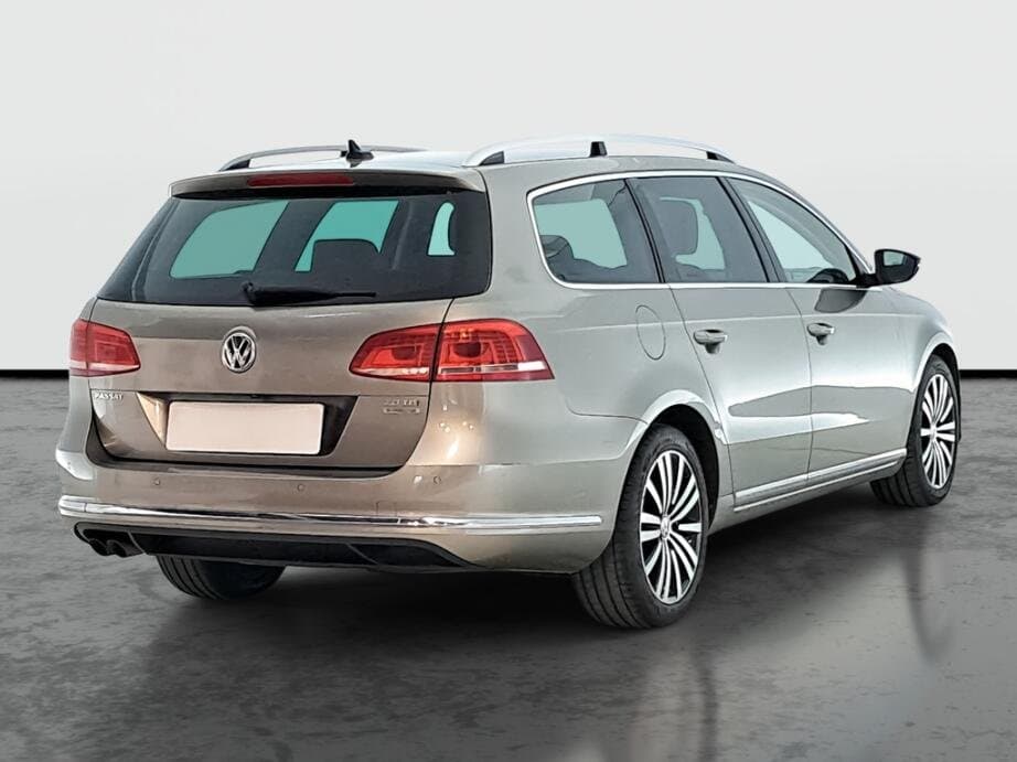 2013 Volkswagen PASSAT - 7