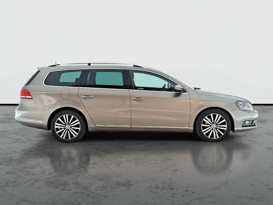 2013 Volkswagen PASSAT - 8