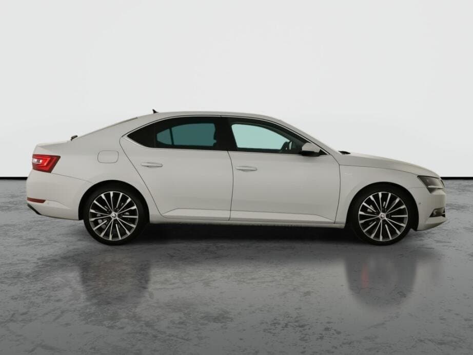 2017 Škoda SUPERB - 8