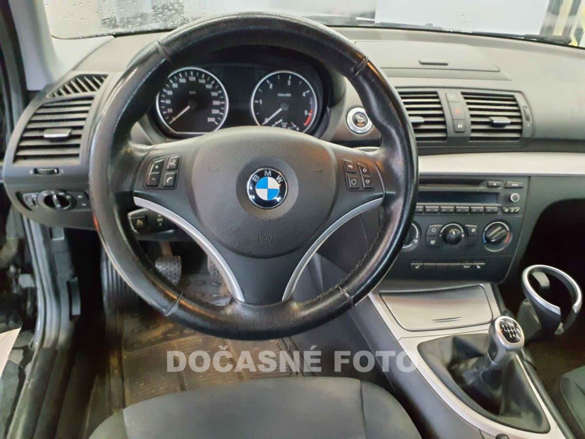 2011 BMW 1-SERIES - 3