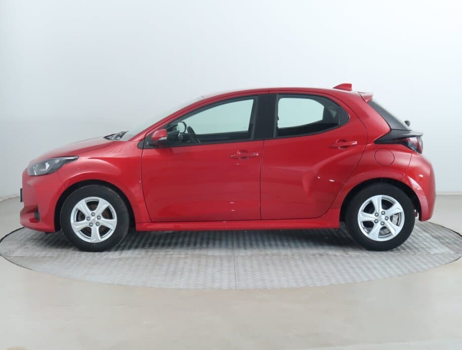 2023 Toyota YARIS - 4