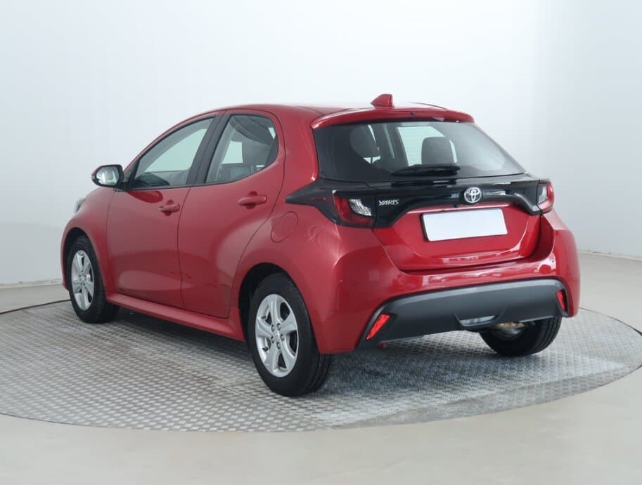 2023 Toyota YARIS - 5