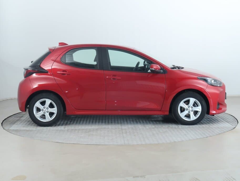2023 Toyota YARIS - 8