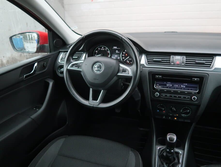 2014 Škoda RAPID - 9