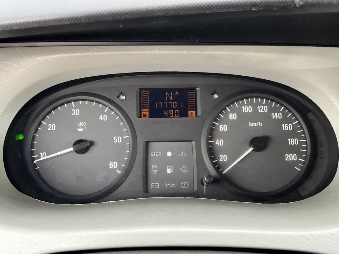 2008 Renault TRAFIC - 31
