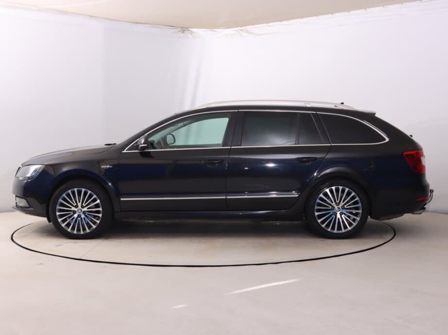 2014 Škoda SUPERB - 4
