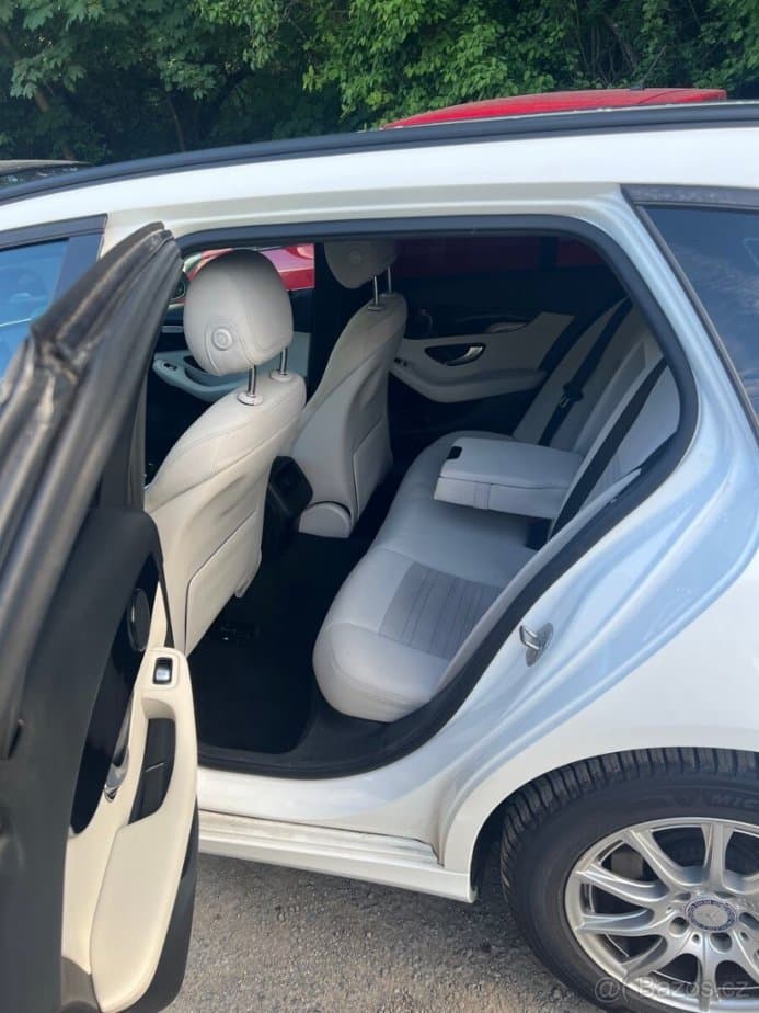 2016 Mercedes-Benz C-CLASS - 11