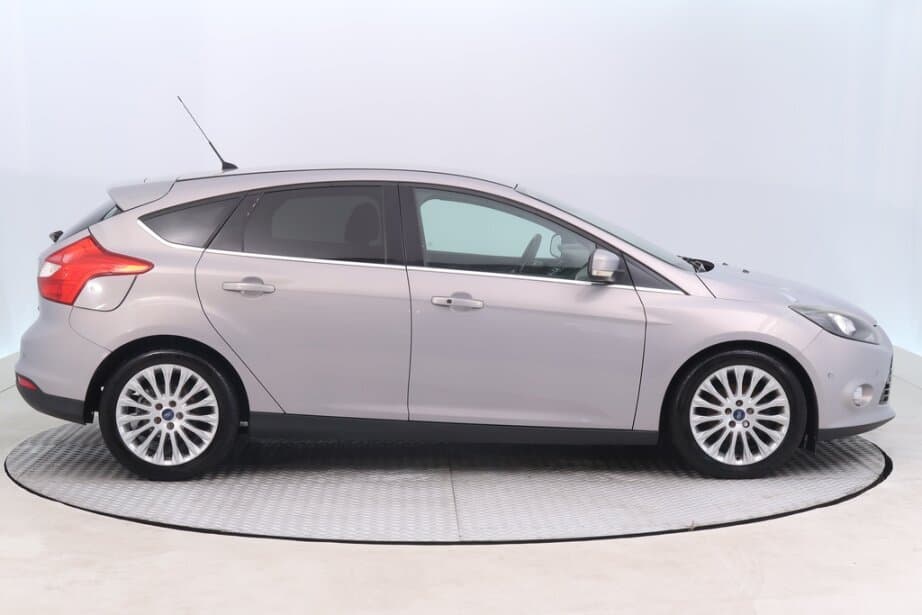 2011 Ford FOCUS - 8