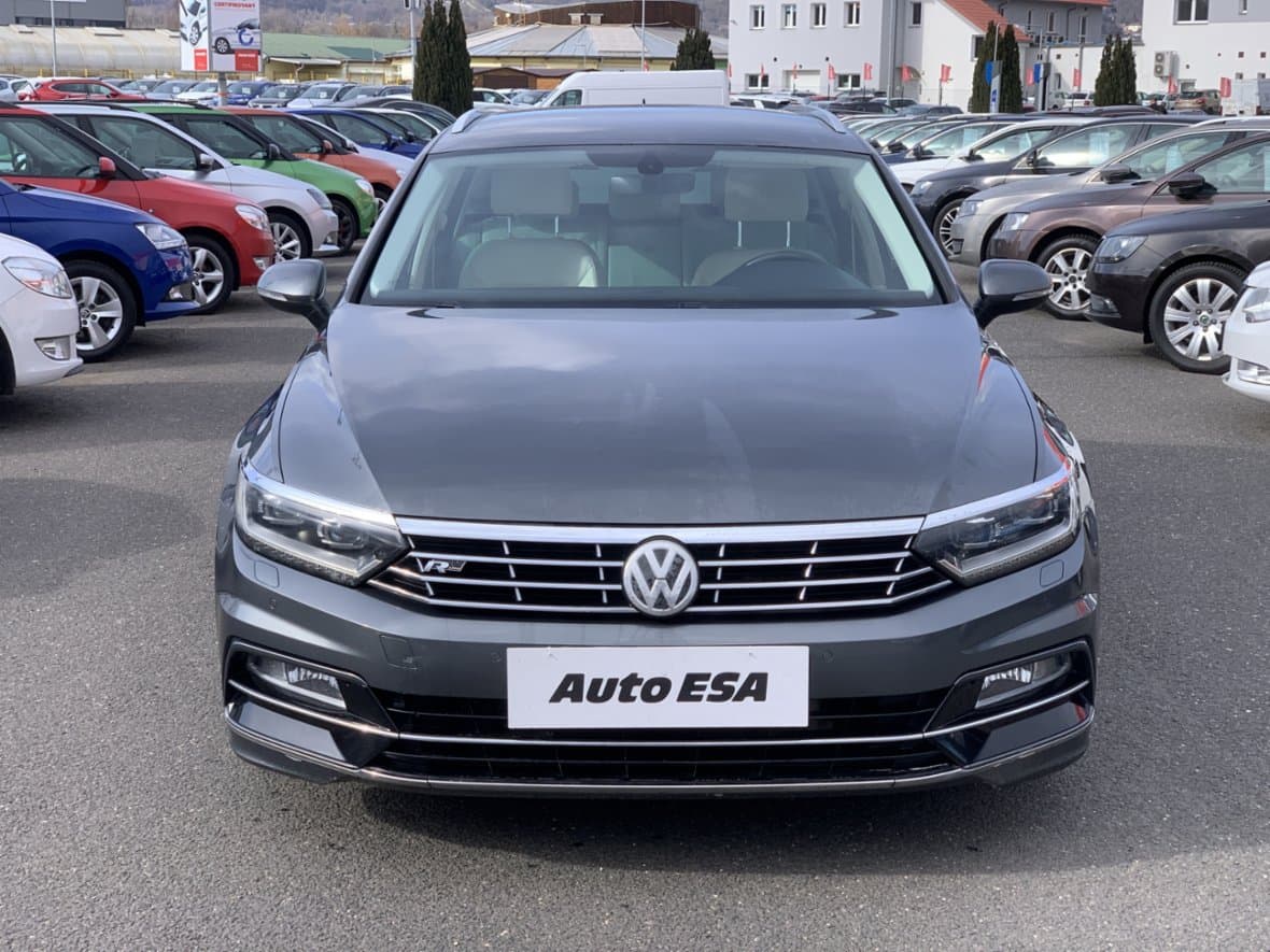2015 Volkswagen PASSAT - 2