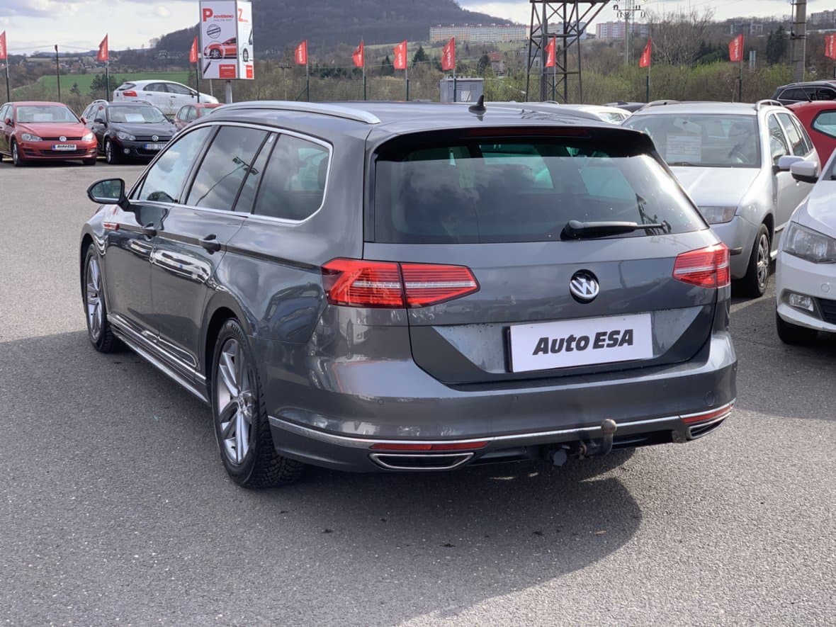 2015 Volkswagen PASSAT - 4