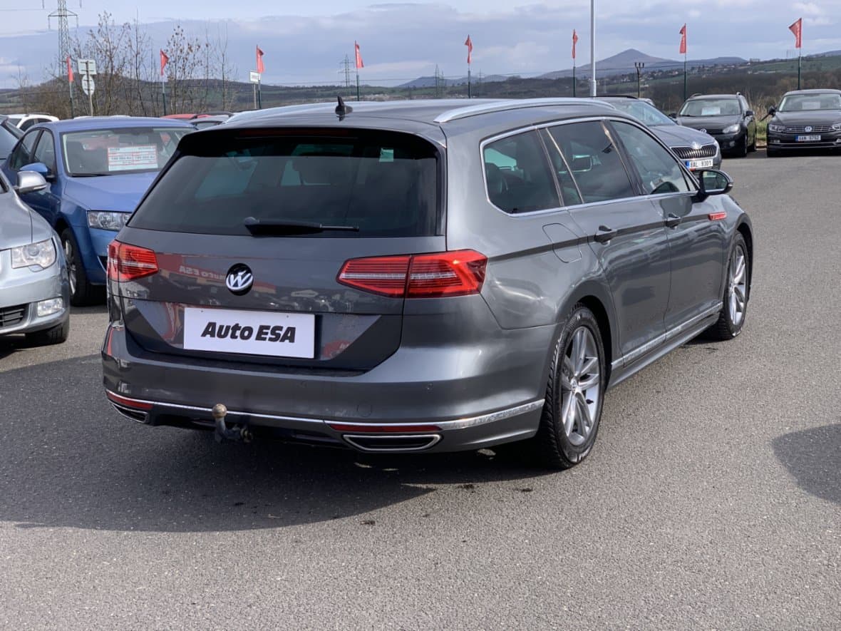2015 Volkswagen PASSAT - 6