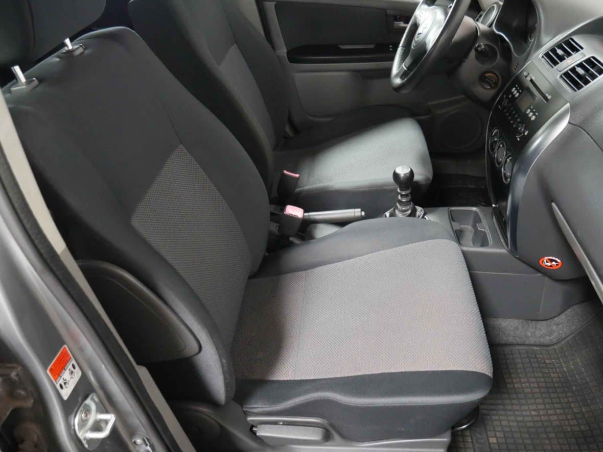 2006 Suzuki SX4 - 12