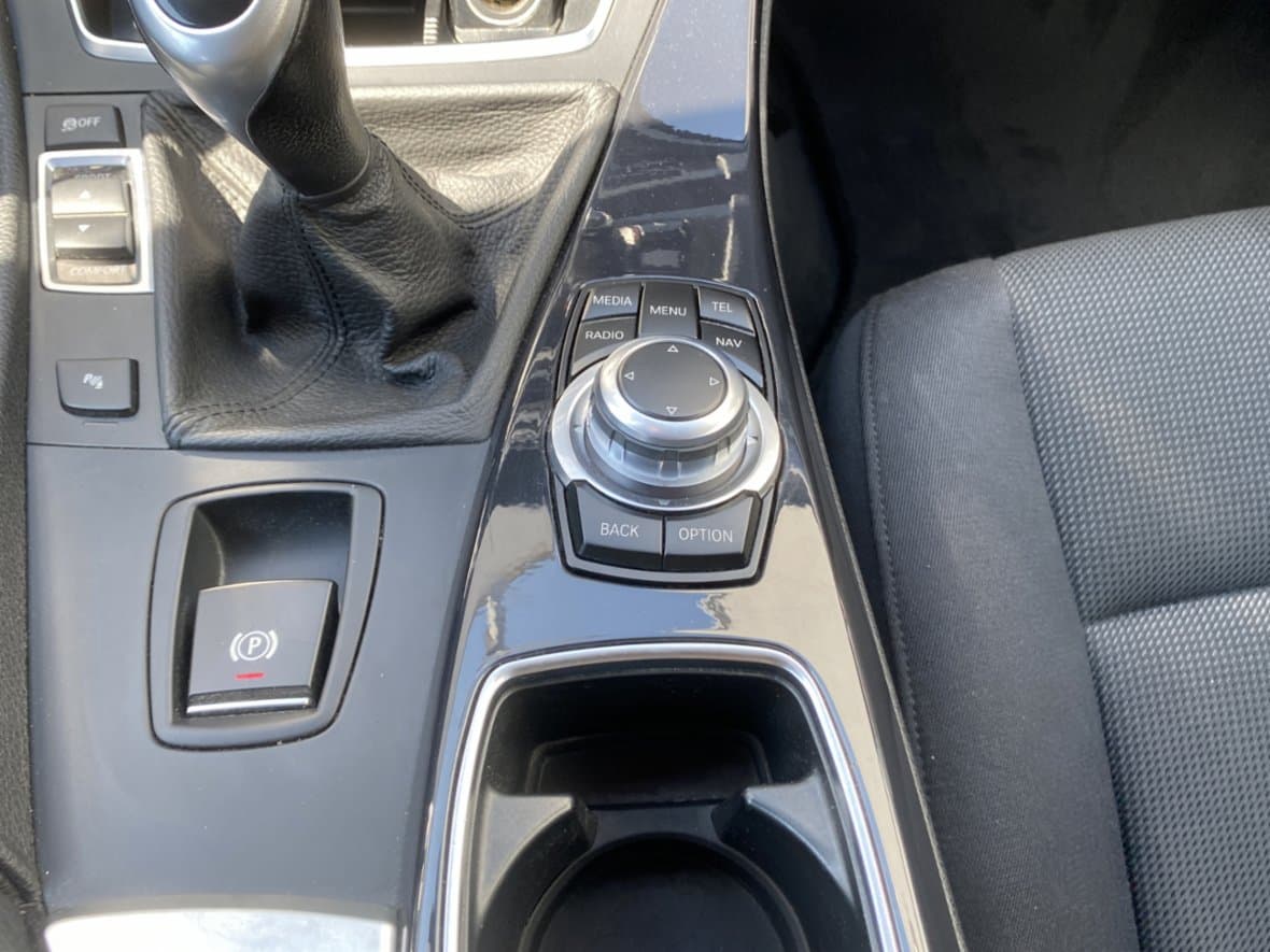 2016 BMW 5-SERIES - 12