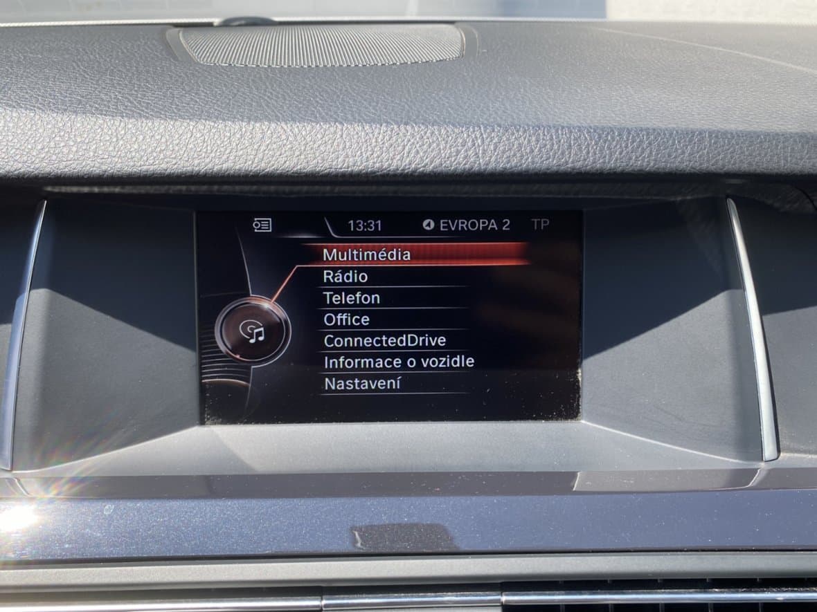 2016 BMW 5-SERIES - 19